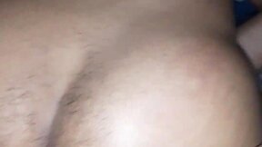 Sexo entre jóvenes desbirgando anal